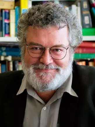 Professor Jamie Belich